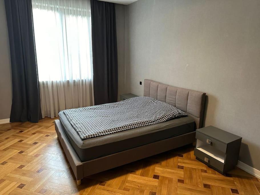 Panoramic View Apart Vera 67 Тбилиси Екстериор снимка